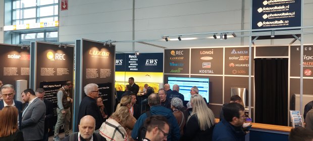 Solar Solutions Düsseldorf 2023 - EWS Messestand